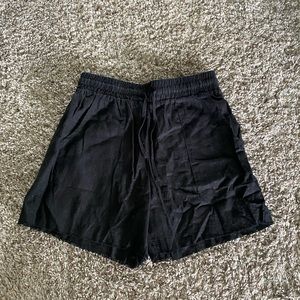 Nicole Miller Black Linen Shorts
